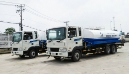 Xe phun nước rửa đường Hyundai 12m3 - 13 m3