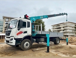 Xe tải Dongfeng gắn cẩu tự hành 6 tấn Hyundai 2026